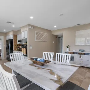 Tranquil Paradise 4br - 2 Miles To Bucs Stadium Villa