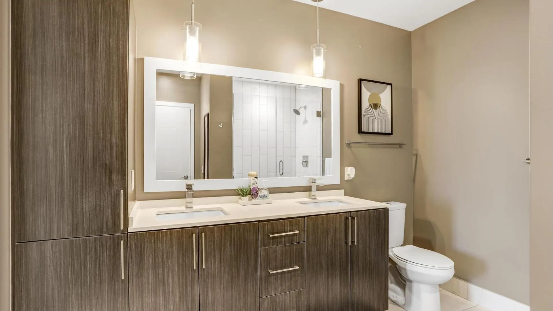 Downtown Tampa Gem 1-Bd W/Pool, Gym, & Sky Lounge Apartment