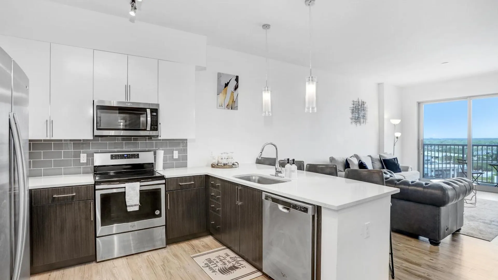 Downtown Tampa Gem 1-Bd W/Pool, Gym, & Sky Lounge Apartment 0*,  United States