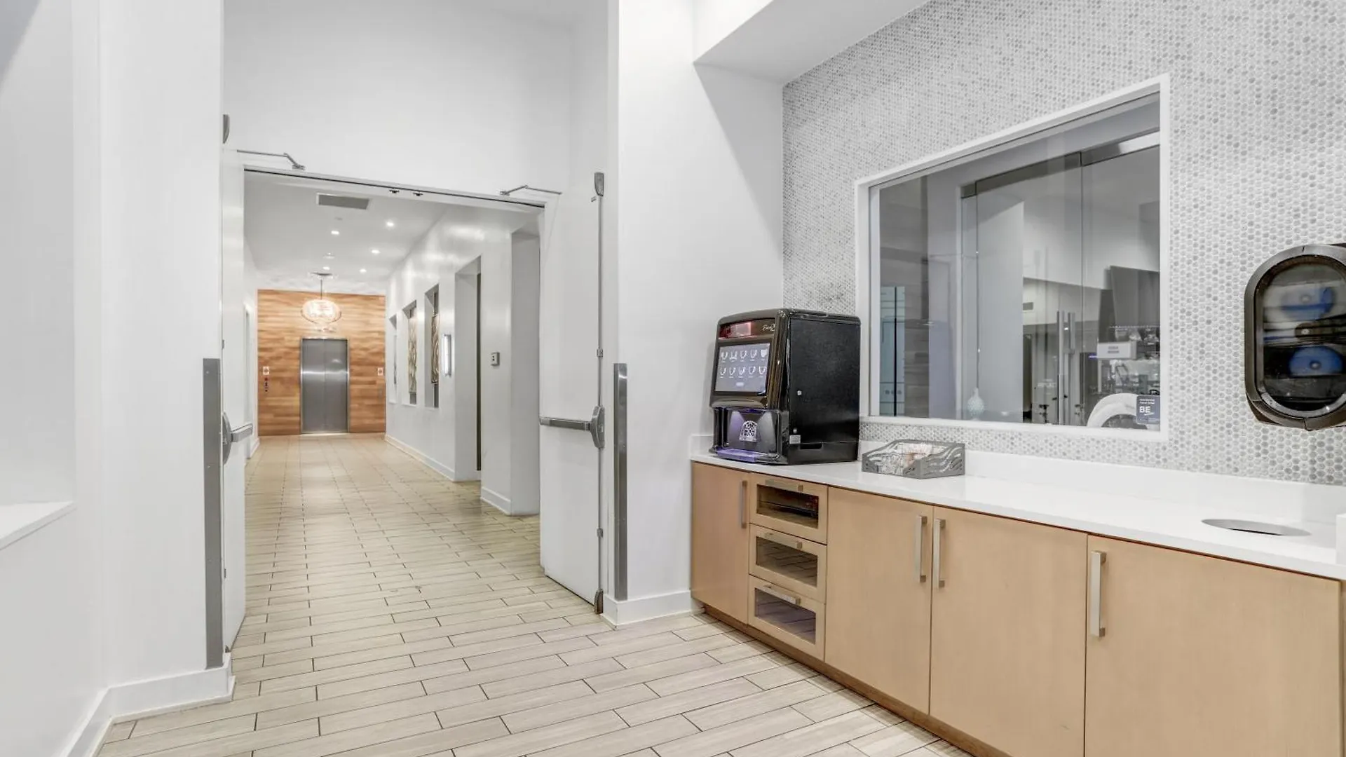 Downtown Tampa Gem 1-Bd W/Pool, Gym, & Sky Lounge Apartment